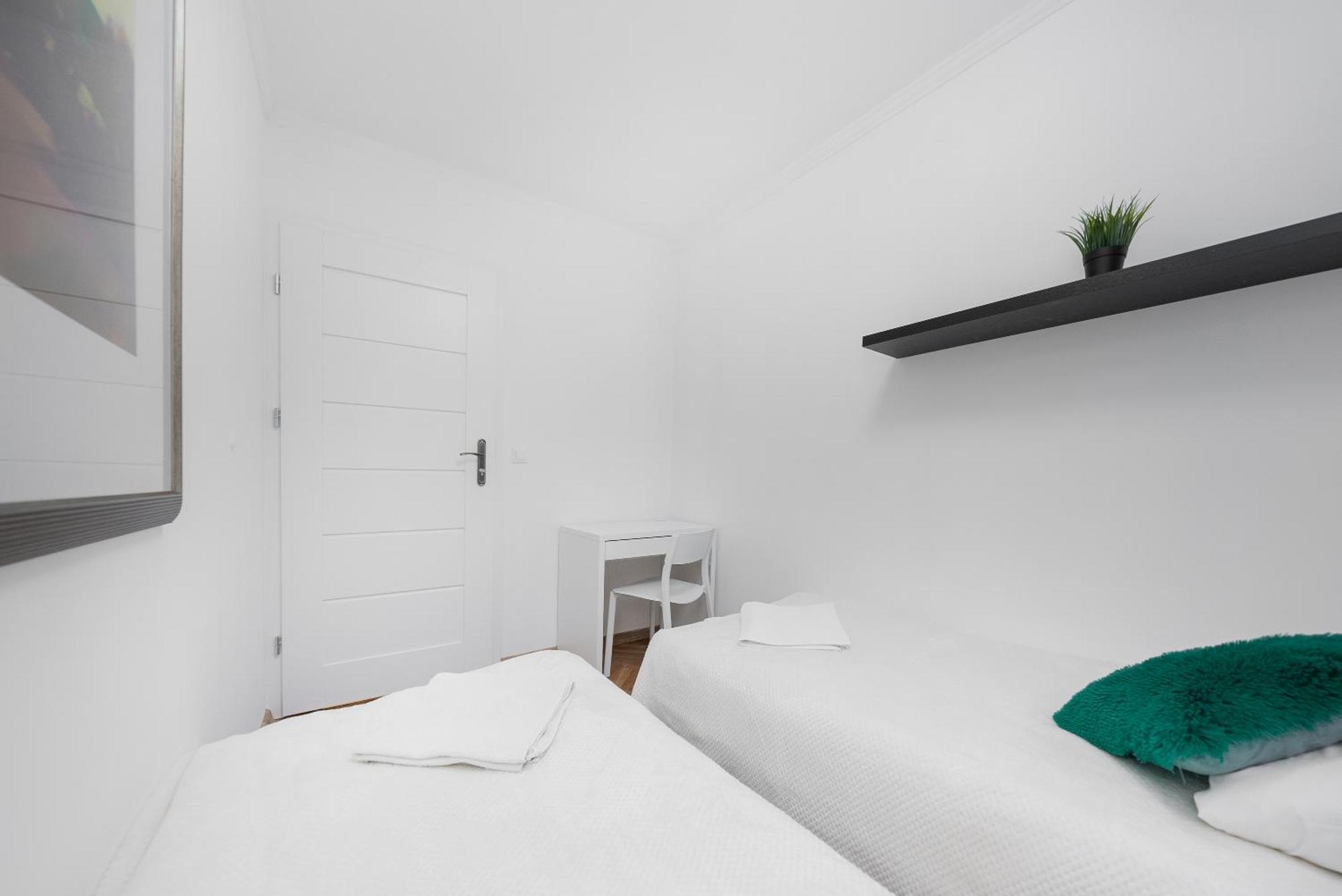 Mgr Pokoje W Samym Centrum Warszawy By Metro Rondo Onz - Super Bed Year23 Warschau Exterior foto